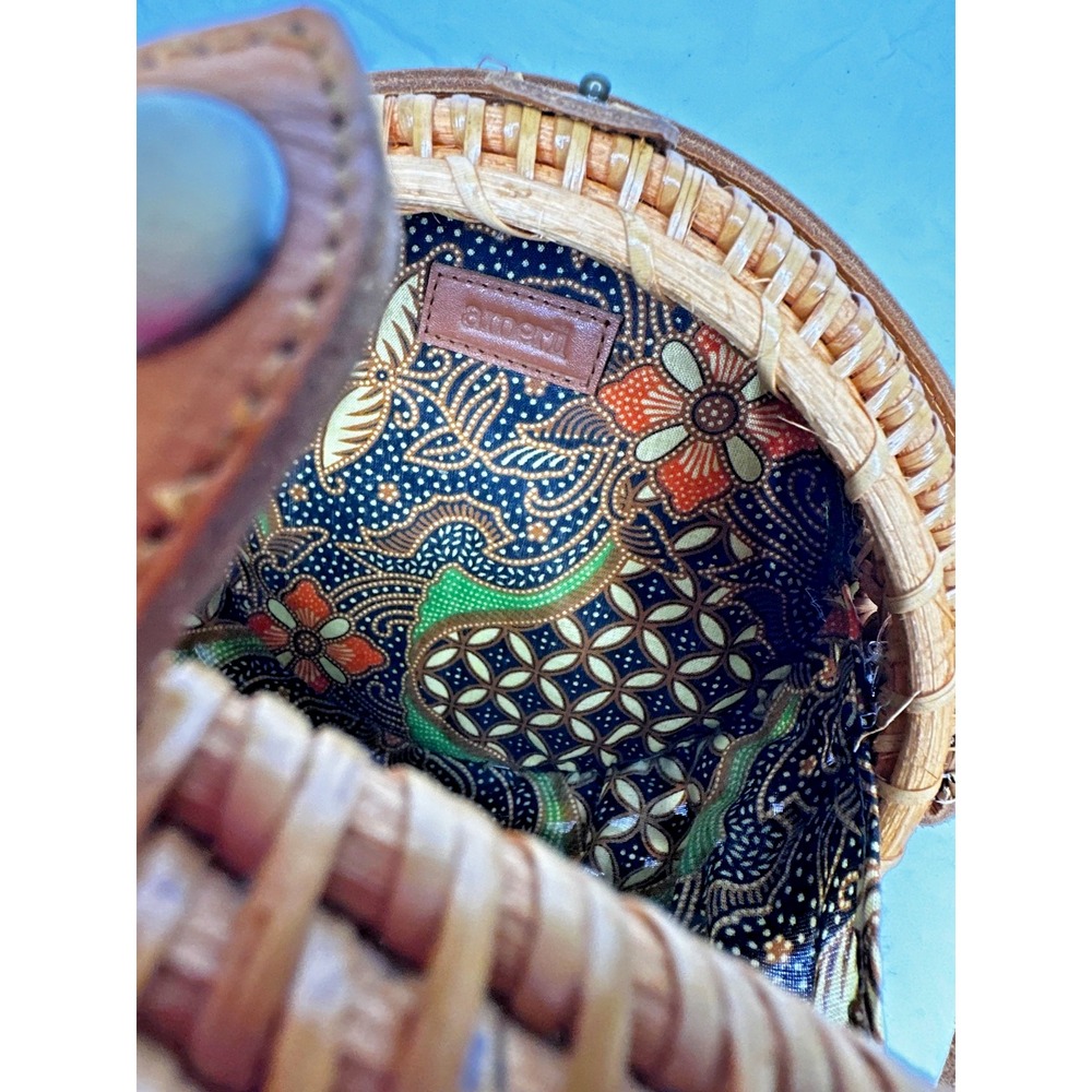 Round Wicker Woven Crossbody Bali Bag purse Baik fabric lining Purse - Picture 14 of 16